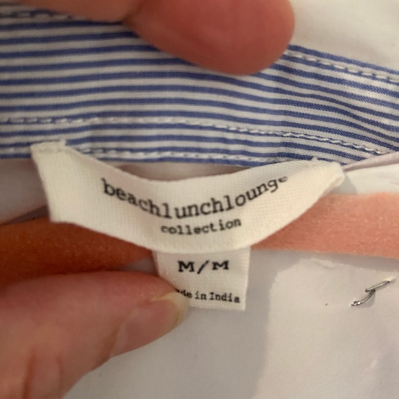 Beachlunchlounge whir and blue stripe button top. - Picture 2 of 6